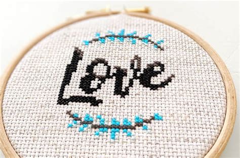 pin stitch to start in cross stitch|Beginning and ending threads in cross stitch: loop .